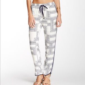 NWOT Whyte Eyelash - Dark blue and Cream Pants - M